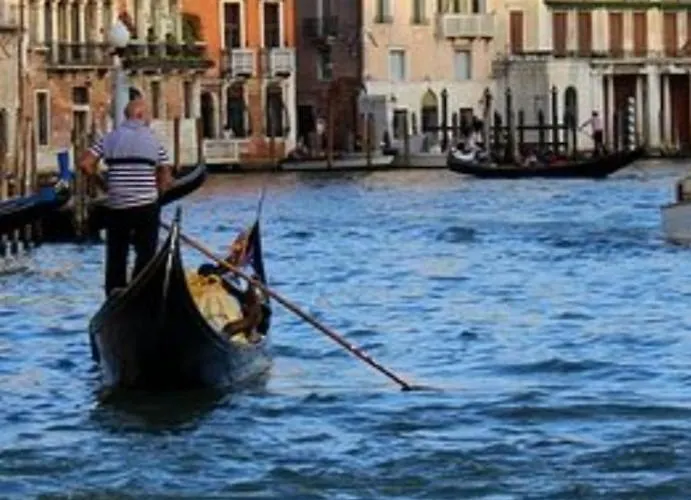 Venice Sanella Affittacamere Mestre